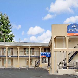 Howard Johnson By Wyndham College Park